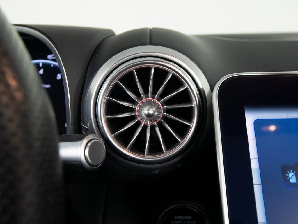 Used 2022 Mercedes-Benz SL 63 AMG 4MATIC image 24