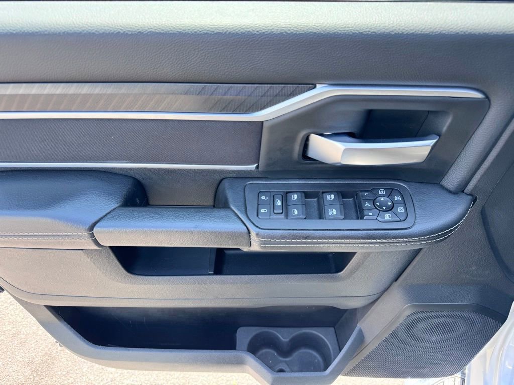 Used 2025 RAM 2500 Big Horn AWD/4WD image 10
