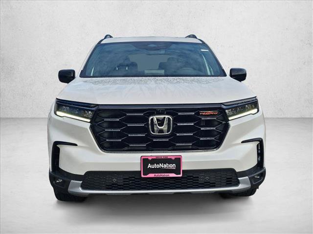 New 2025 Honda Pilot TrailSport image 8