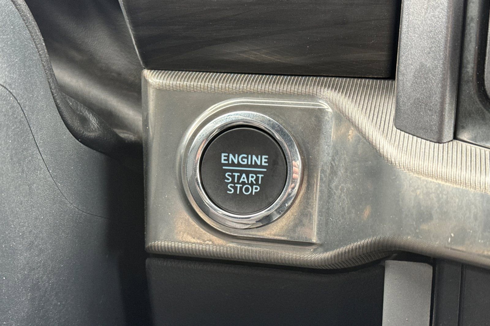 Used 2024 Ford F150 Lariat w/ Tow/Haul Package image 23