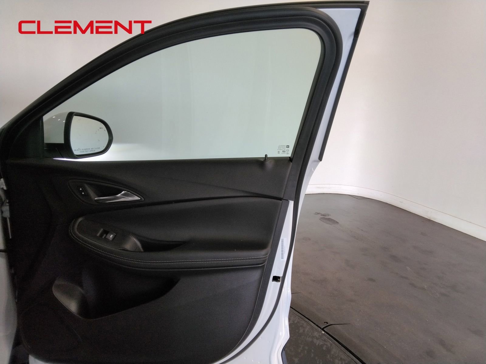 Used 2025 Buick Encore GX Preferred image 41