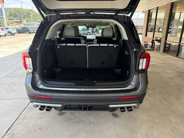 Certified 2025 Ford Explorer Platinum w/ Ultimate Package AWD/4WD image 27