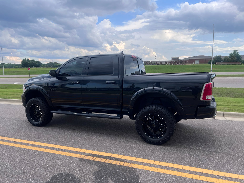 Used 2017 RAM 1500 Sport w/ Black Ram 1500 Sport Group AWD/4WD image 10
