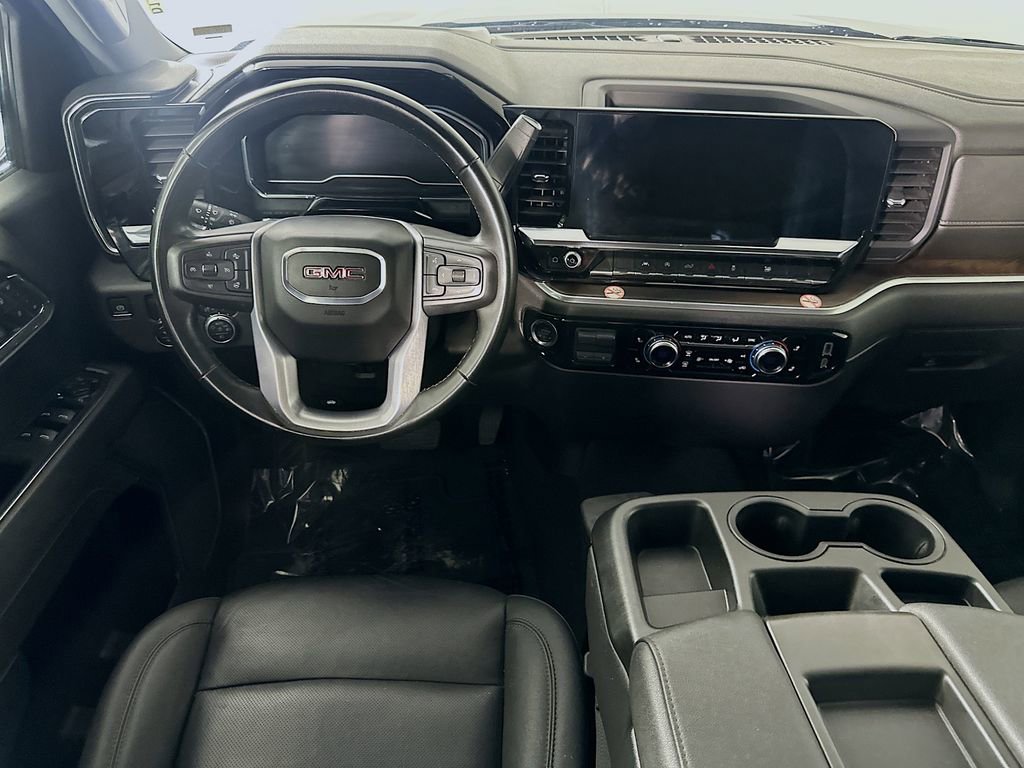 Used 2025 GMC Sierra 1500 SLT RWD image 17