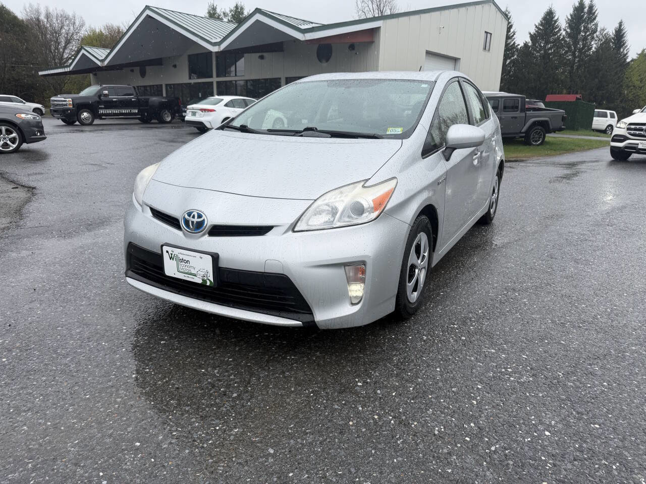 Used 2013 Toyota Prius Two FWD image 1