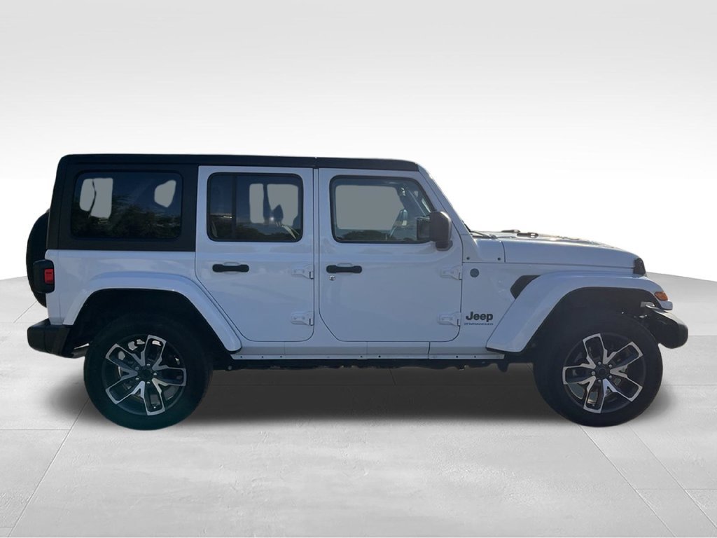 Used 2024 Jeep Wrangler Unlimited w/ Technology Group AWD/4WD image 6