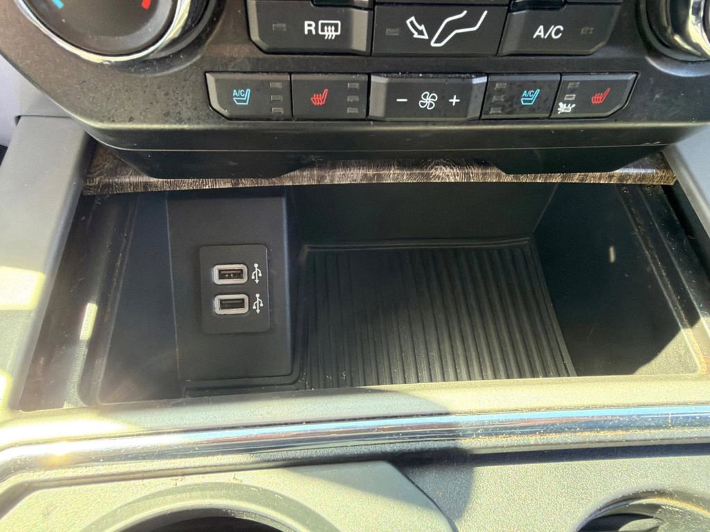 Used 2017 Ford F250 Lariat w/ Chrome Package AWD/4WD image 31
