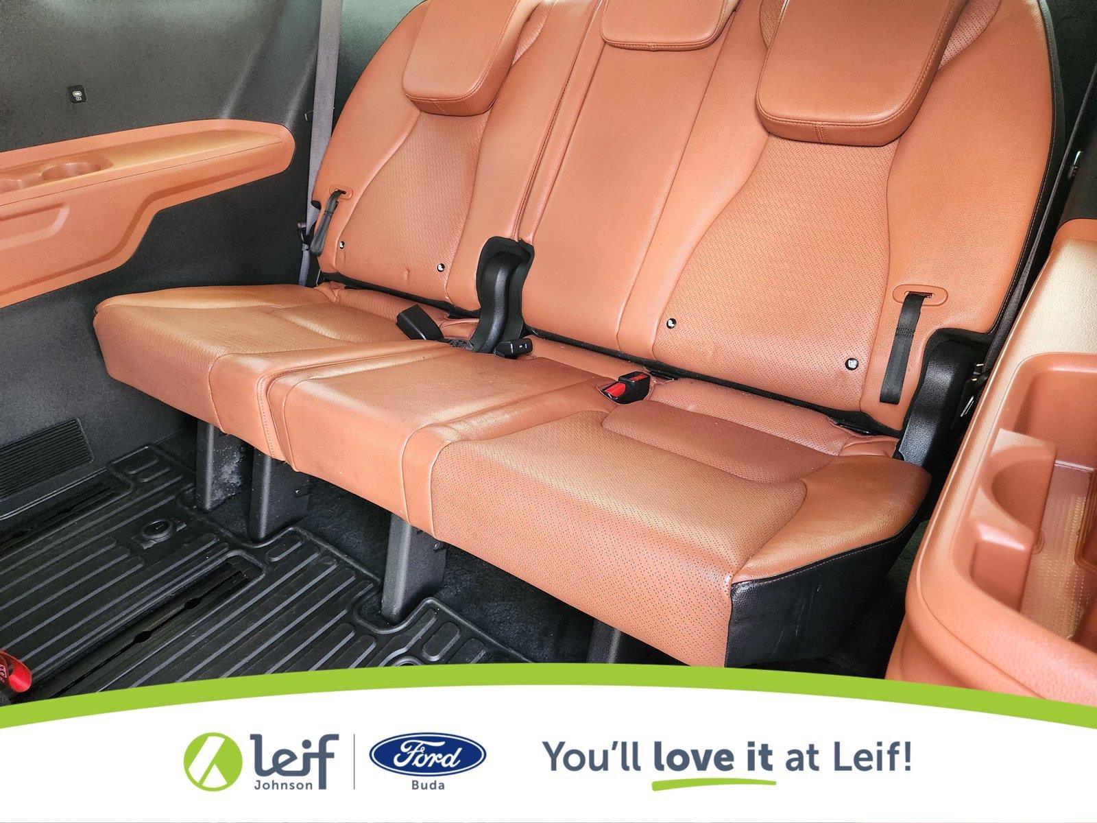 Used 2025 Kia Carnival SX Prestige FWD image 35