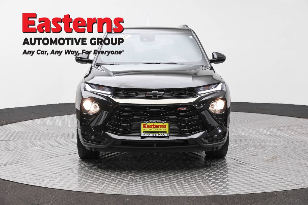 Used 2023 Chevrolet TrailBlazer RS w/ Convenience Package AWD/4WD image 2
