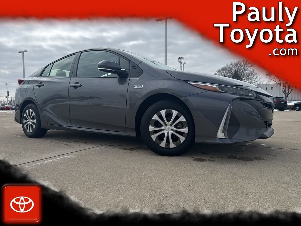 Used 2018 Toyota Prius Prime Plus image 1