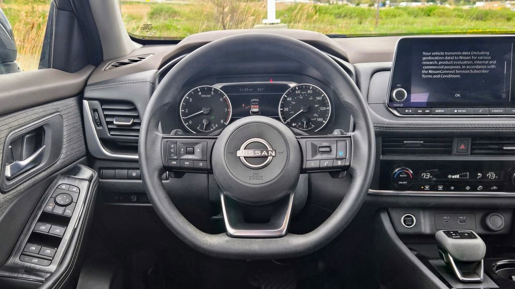 Used 2023 Nissan Rogue SV AWD/4WD image 14