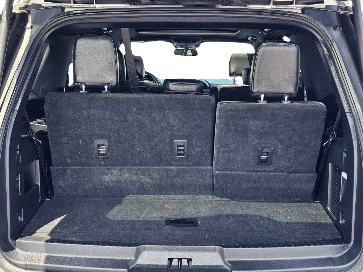 Used 2020 Ford Expedition XLT w/ Equipment Group 202A image 11