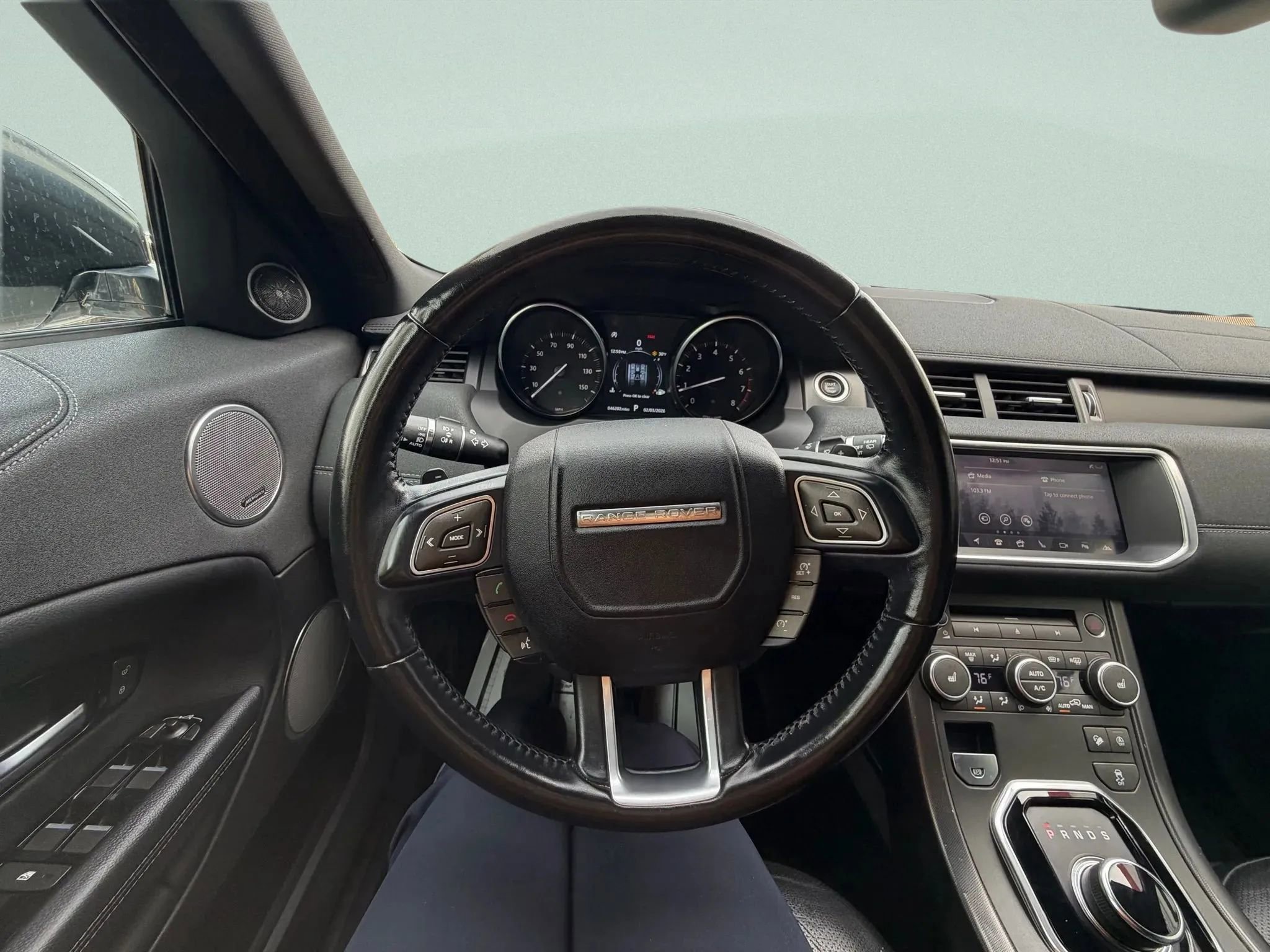 Used 2019 Land Rover Range Rover Evoque image 45