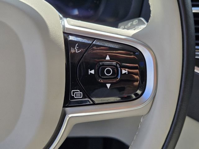 Certified 2023 Volvo XC90 B6 Plus w/ Protection Package Premier AWD/4WD image 28