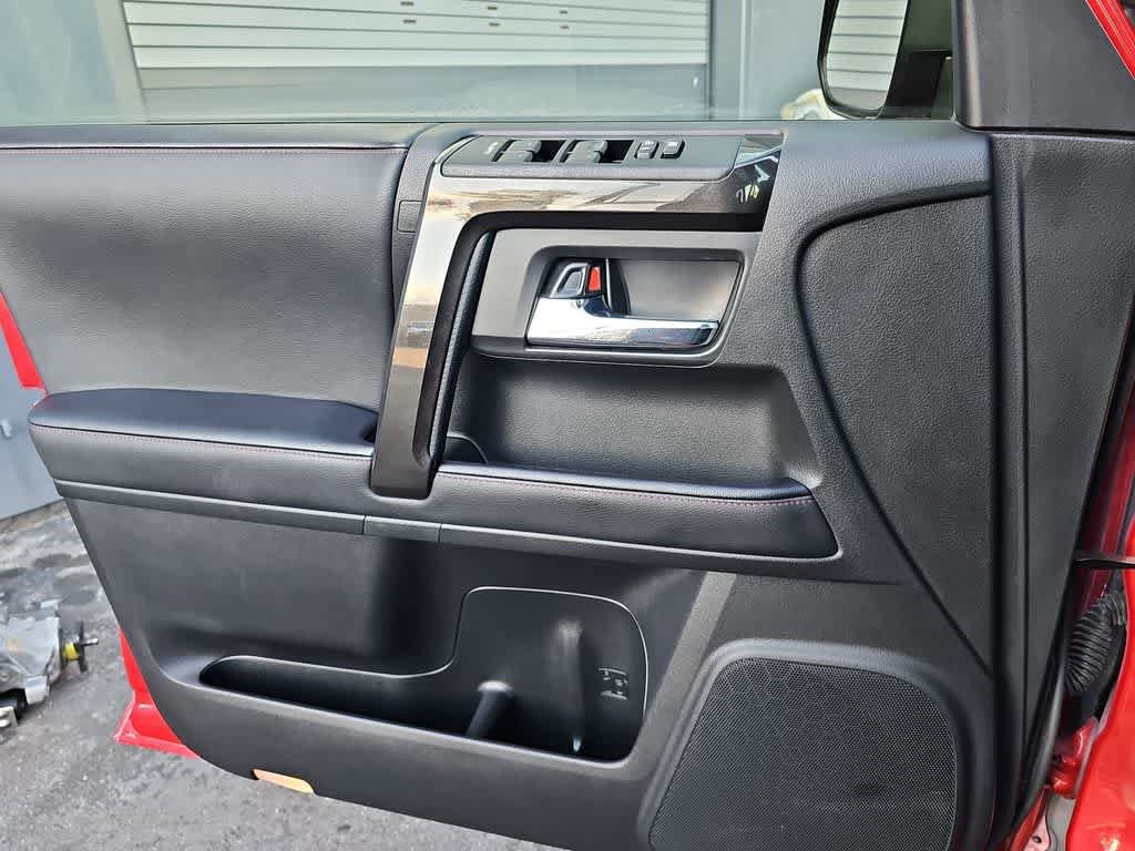 Used 2023 Toyota 4Runner TRD Off-Road Premium w/ Moonroof Package AWD/4WD image 28