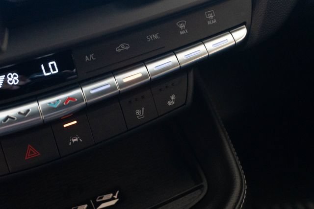 Used 2025 Cadillac CT4 Premium Luxury w/ LPO, Exterior Accent Package RWD image 33