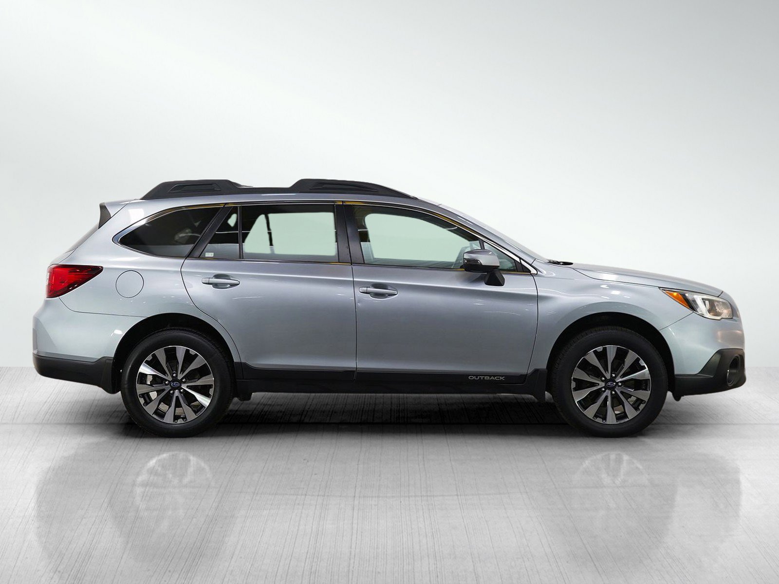 Used 2016 Subaru Outback 2.5i Limited image 6