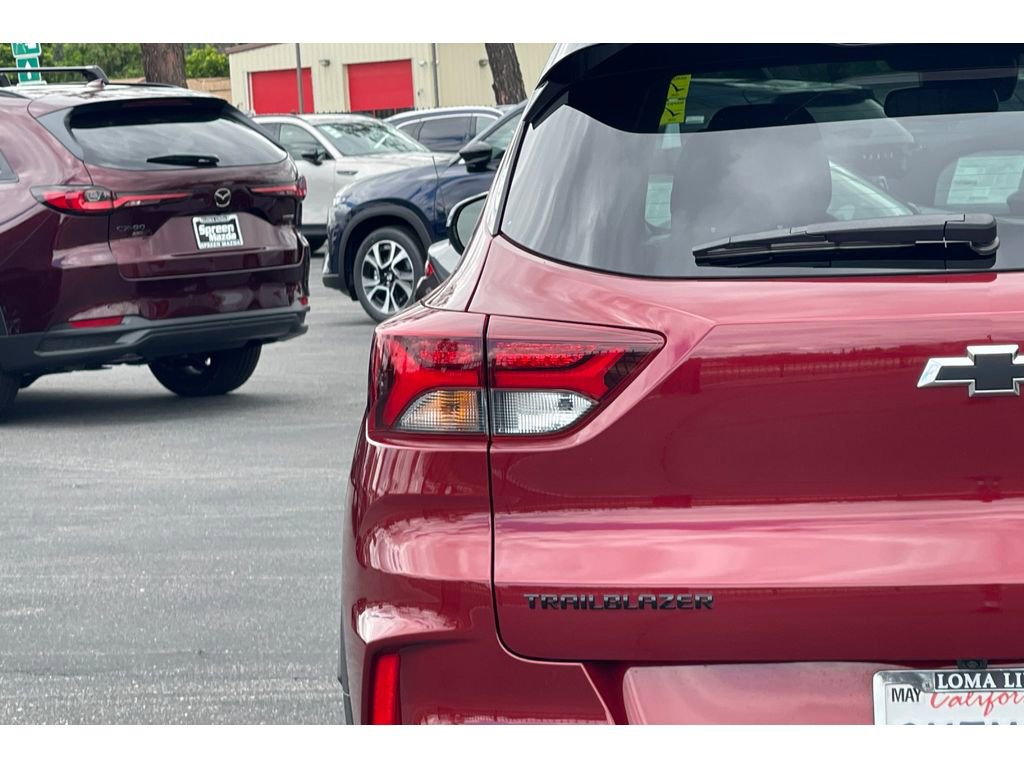 Used 2023 Chevrolet TrailBlazer RS w/ Sun and Liftgate Package FWD image 45