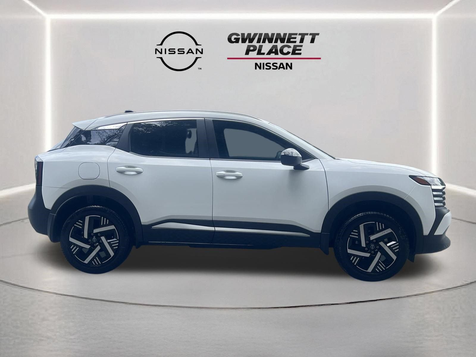Used 2026 Nissan Kicks SV w/ SV Premium Package FWD image 27