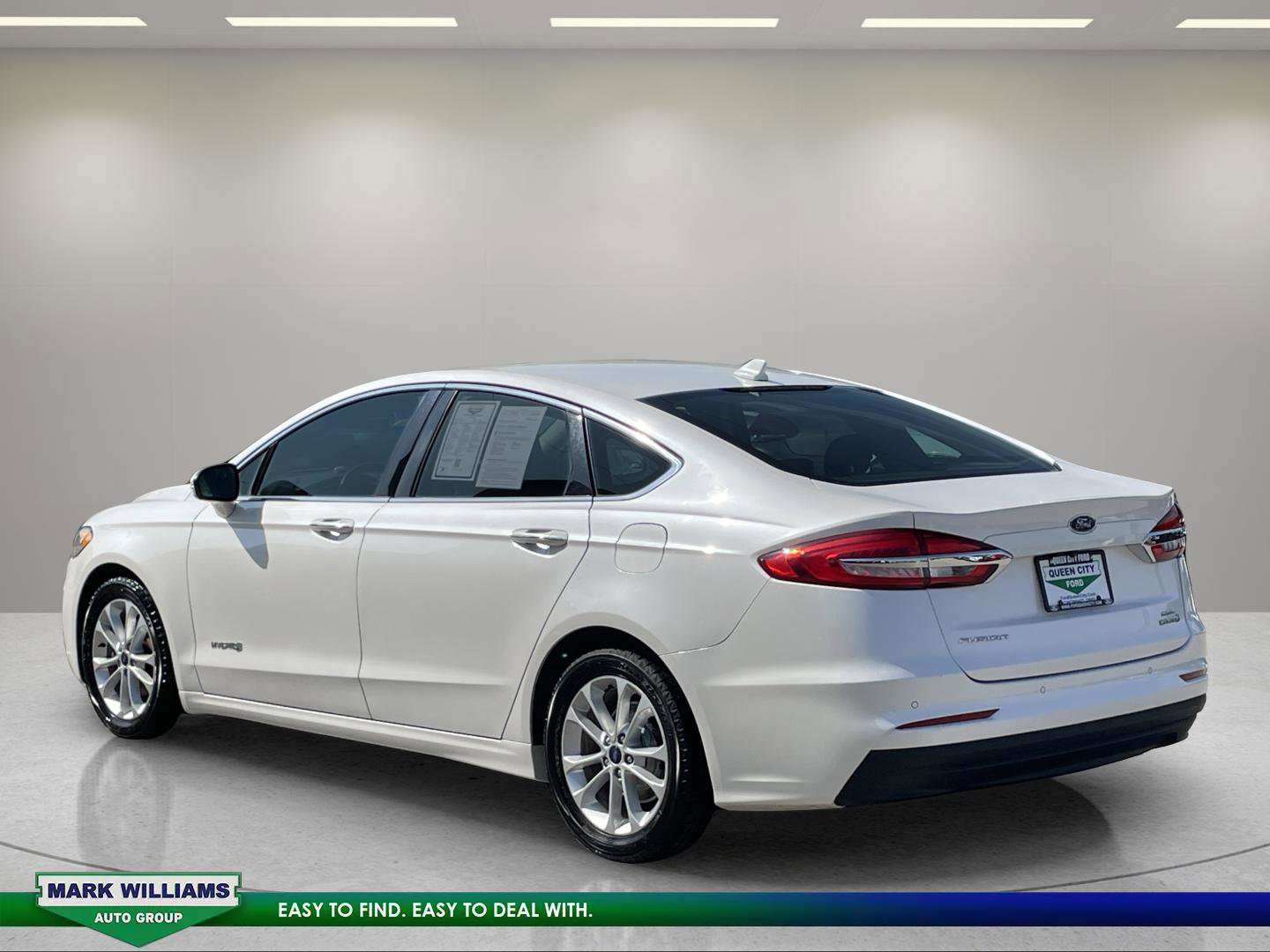 Used 2019 Ford Fusion SEL FWD image 5