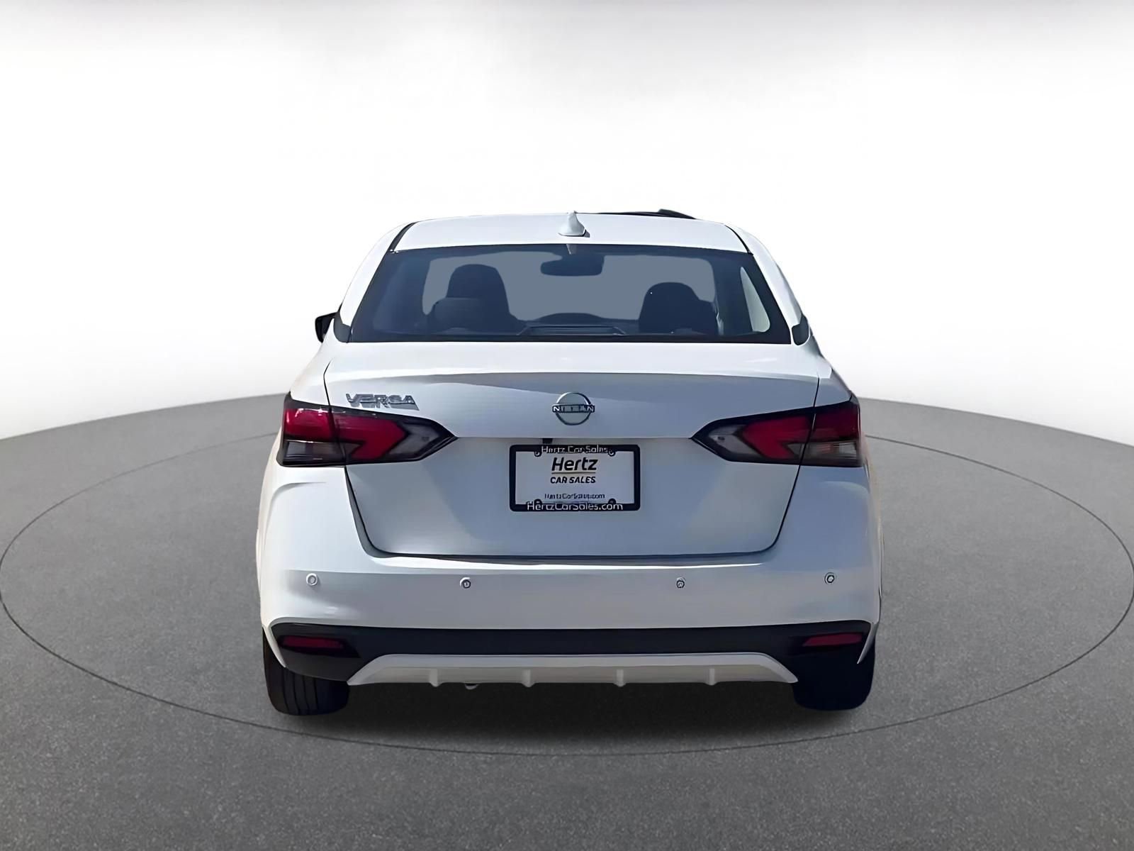 Used 2025 Nissan Versa SV FWD image 12