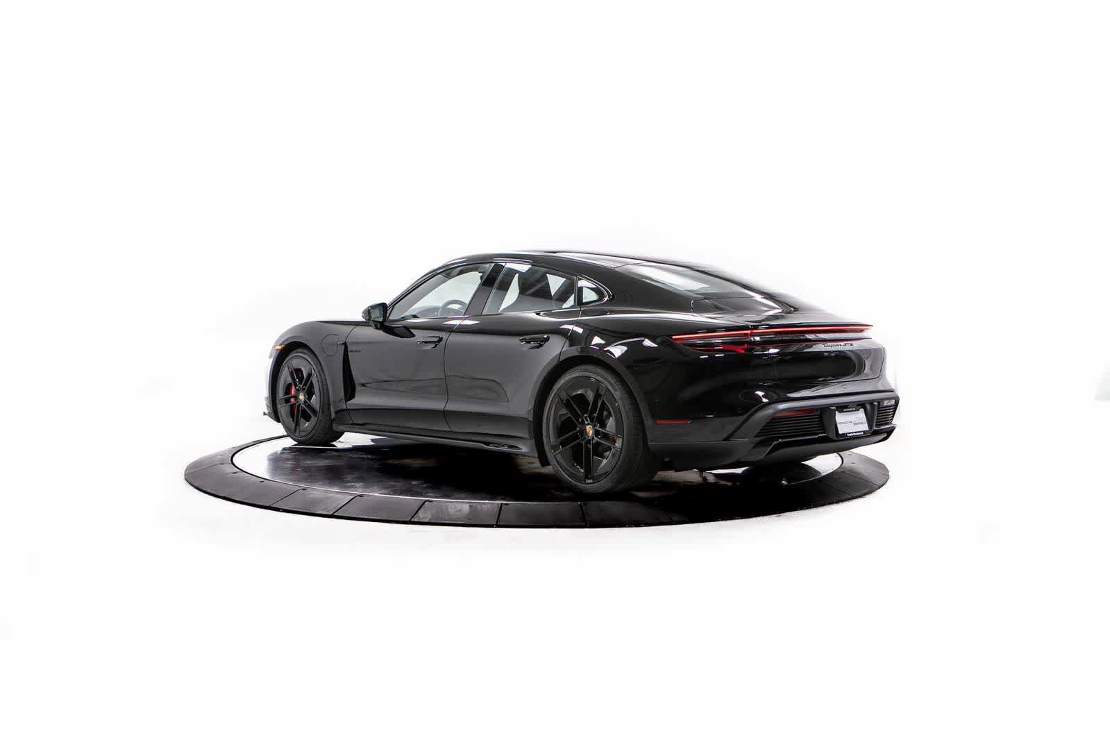 New 2026 Porsche Taycan GTS image 3