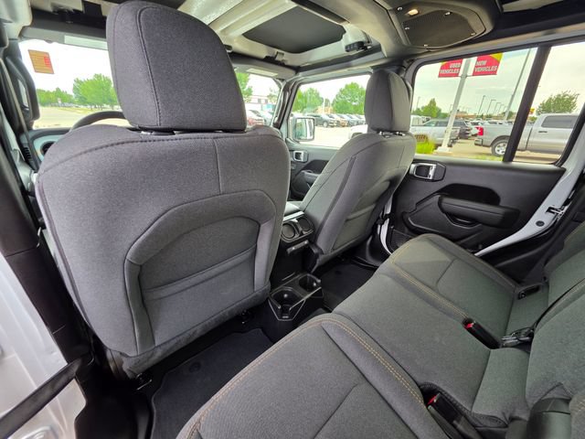 New 2026 Jeep Gladiator Sport AWD/4WD image 14