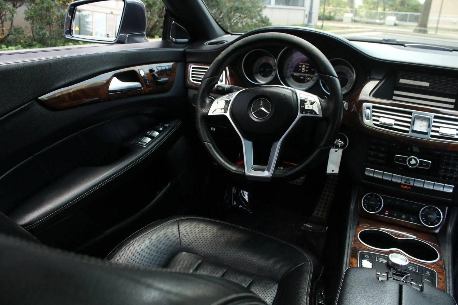 Used 2013 Mercedes-Benz CLS 550 w/ Premium I Pkg image 25