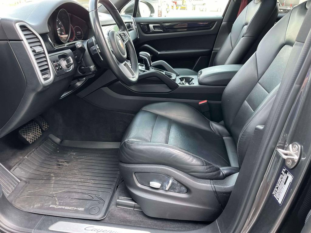 Used 2019 Porsche Cayenne image 28