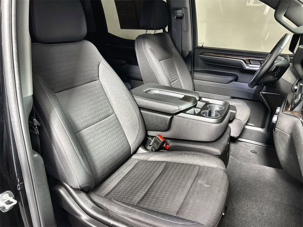 Used 2024 GMC Sierra 1500 SLE image 25