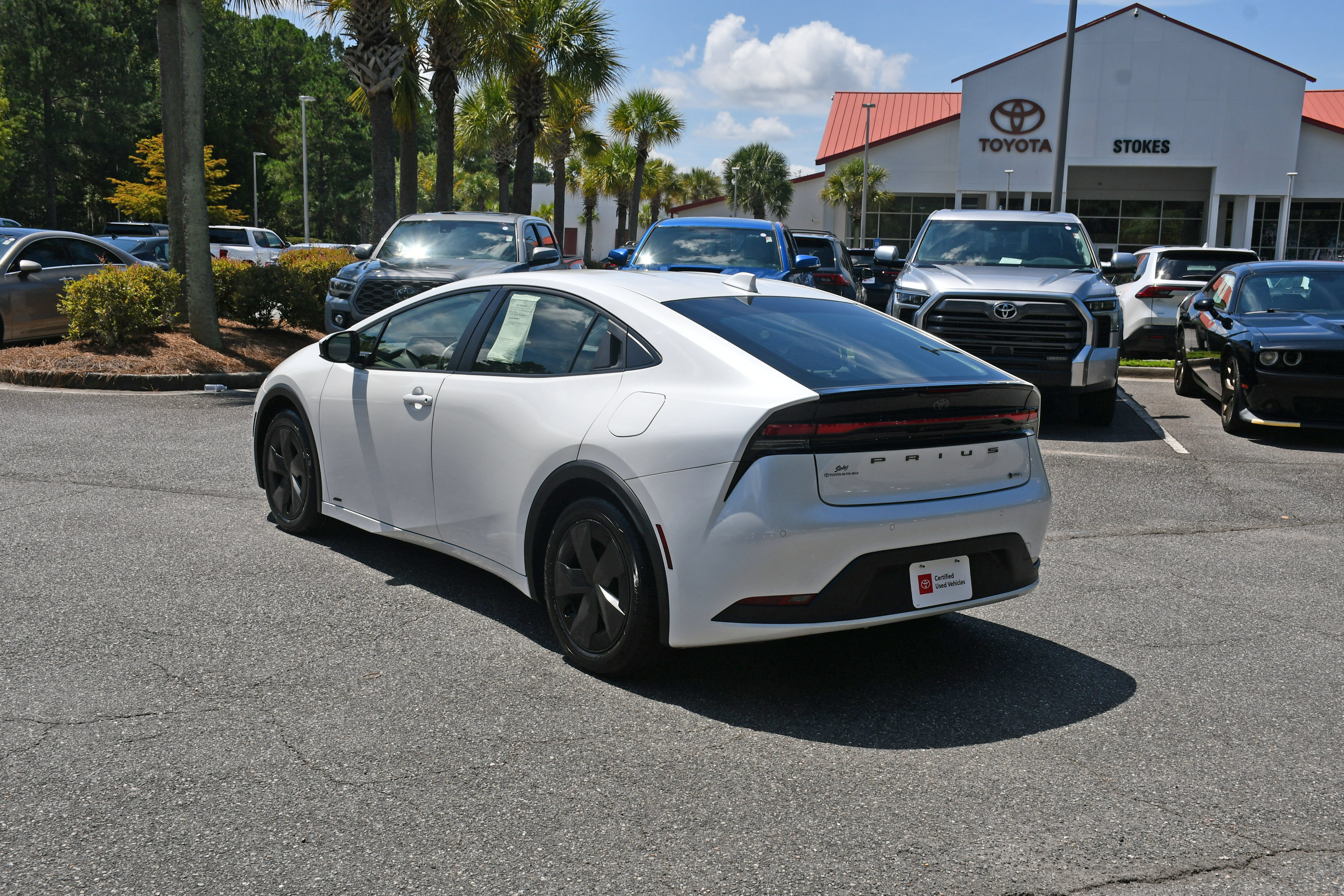 Certified 2024 Toyota Prius LE AWD/4WD image 3