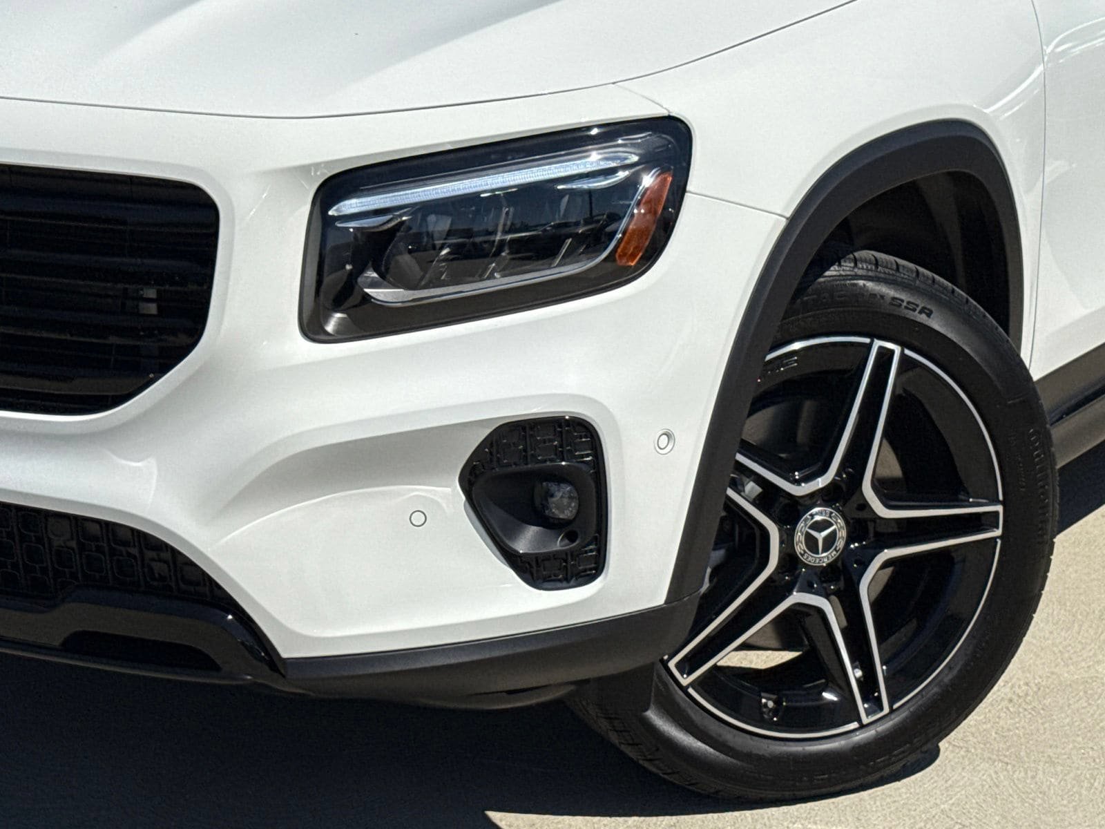 New 2026 Mercedes-Benz GLB 250 image 3
