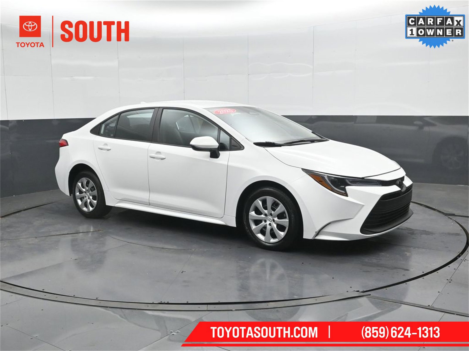 Used 2025 Toyota Corolla LE image 4