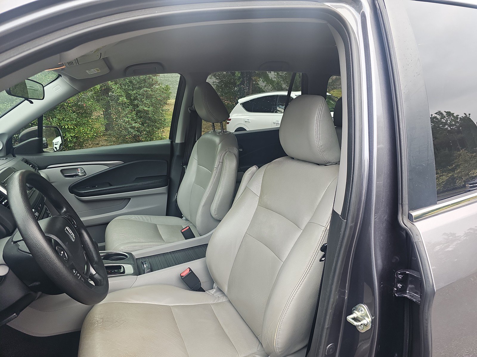 Used 2016 Honda Pilot LX image 12