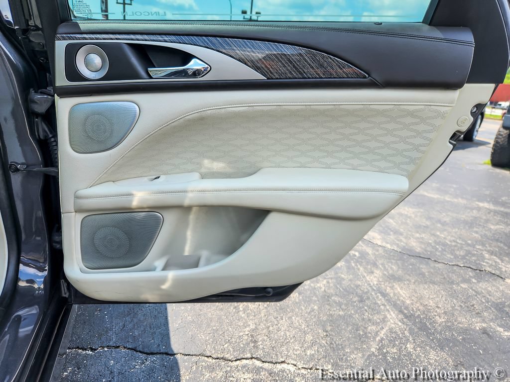 Used 2018 Lincoln MKZ Black Label w/ Technology Package FWD image 19