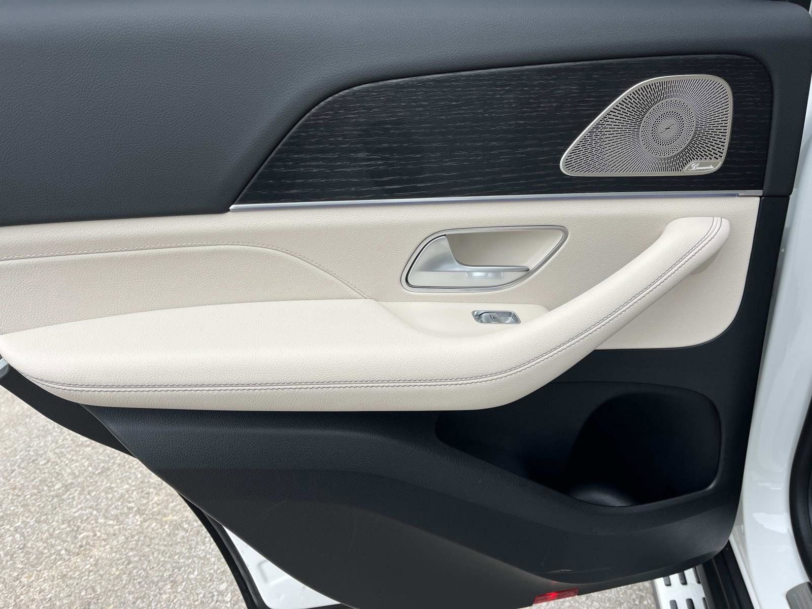 Certified 2025 Mercedes-Benz GLE 450 4MATIC image 15