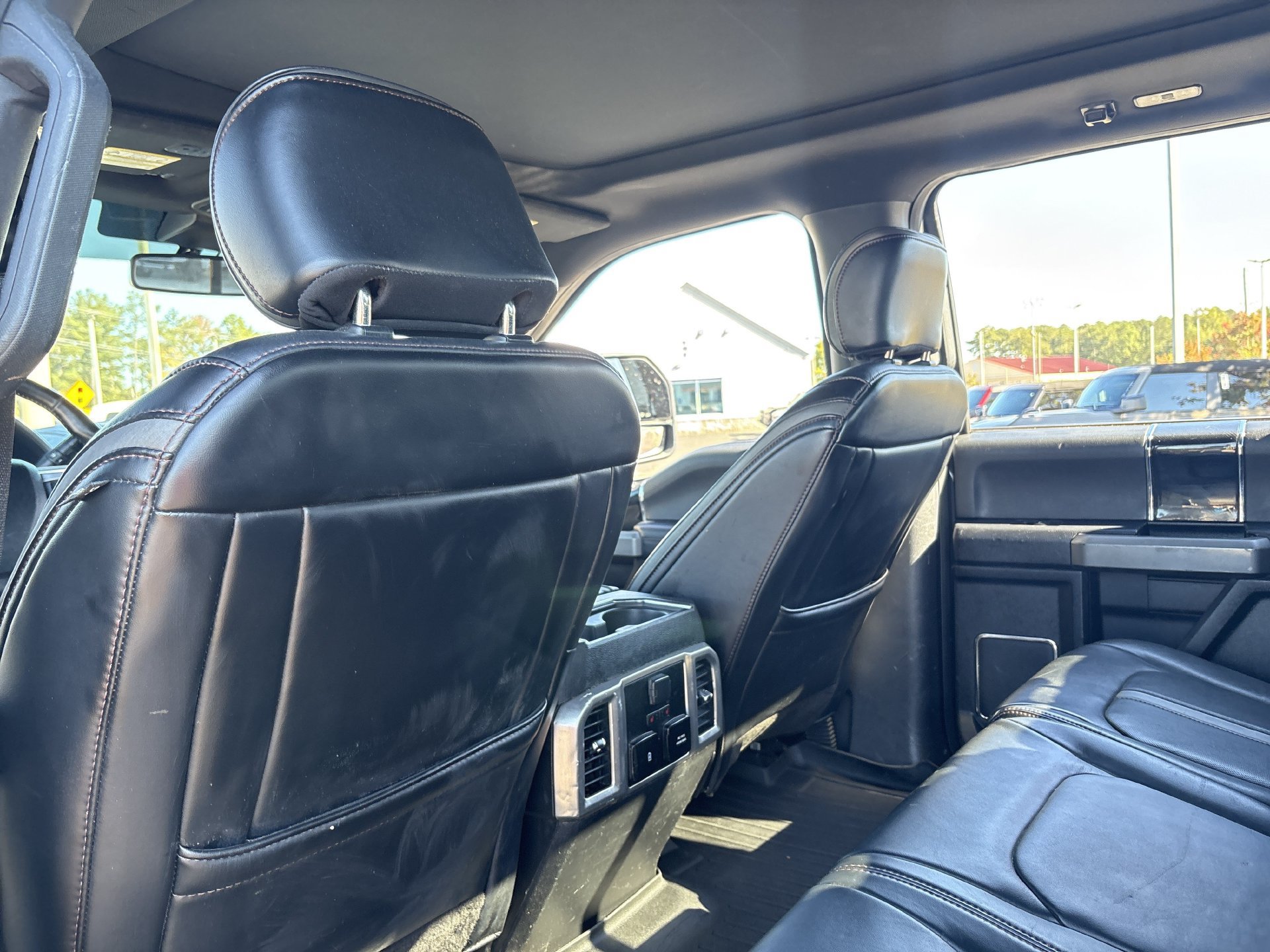 Used 2021 Ford F250 Platinum w/ FX4 Off-Road Package AWD/4WD image 17