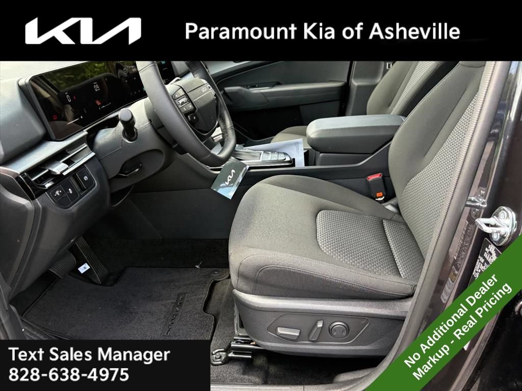 New 2026 Kia Sportage LX w/ LX Convenience Package AWD/4WD image 17