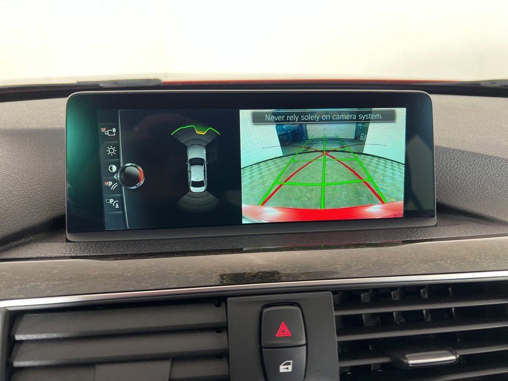 Used 2017 BMW 330i xDrive Sedan image 9