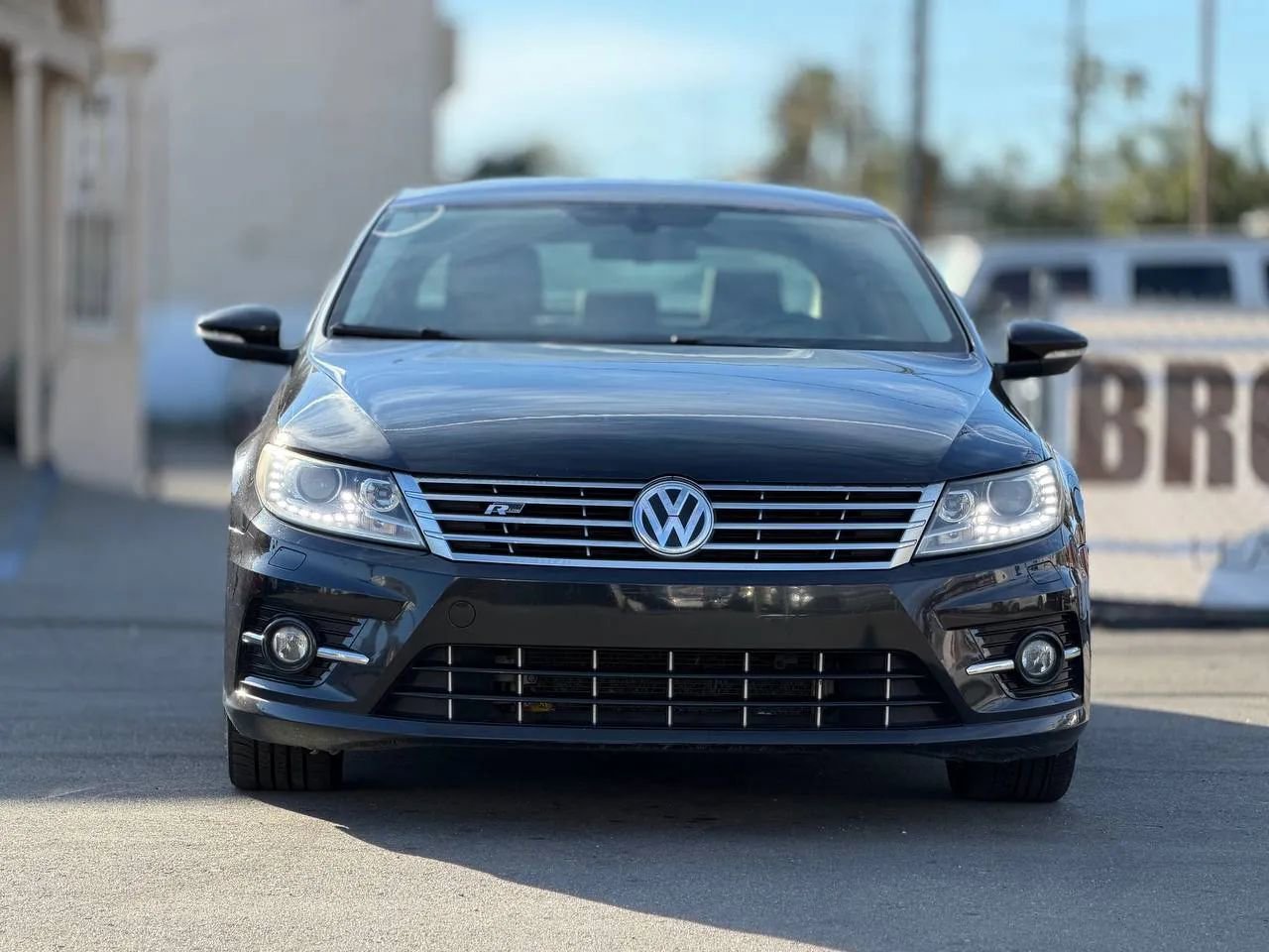 Used 2014 Volkswagen CC R-Line FWD image 4