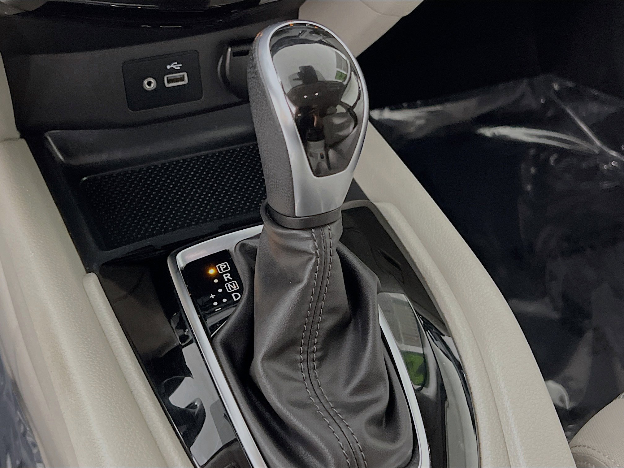 Used 2022 Nissan Rogue Sport SV image 24