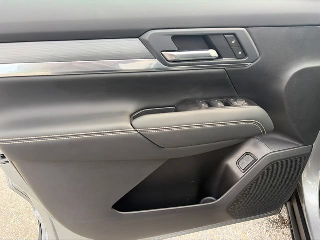 New 2027 GMC Terrain Elevation w/ Elevation Premium Package AWD/4WD image 10