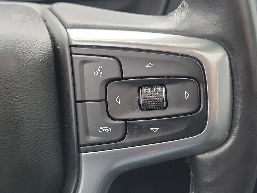 Used 2022 Chevrolet Tahoe LT w/ Luxury Package AWD/4WD image 28