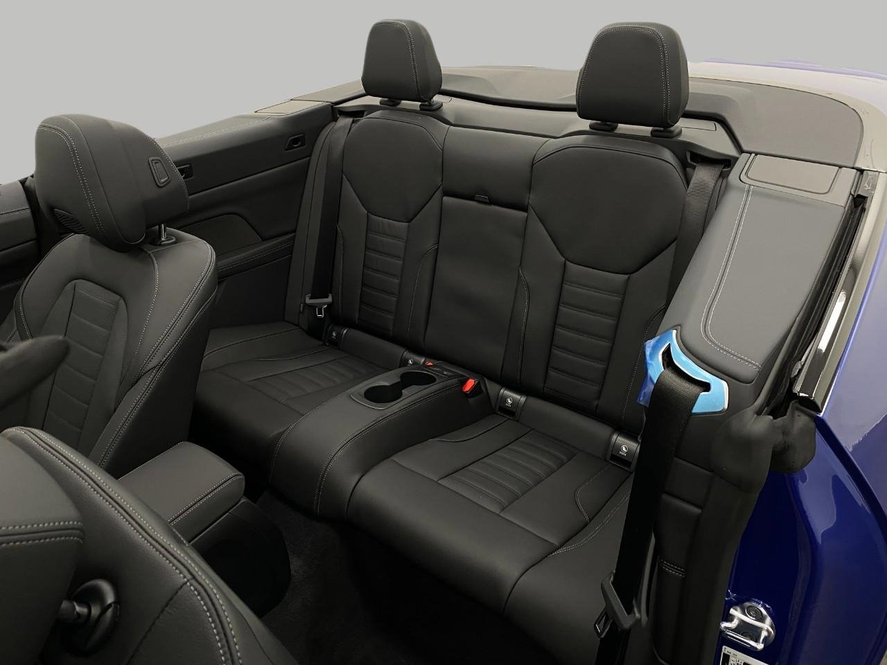 New 2026 BMW 440i xDrive Convertible w/ M Carbon Exterior Package image 31