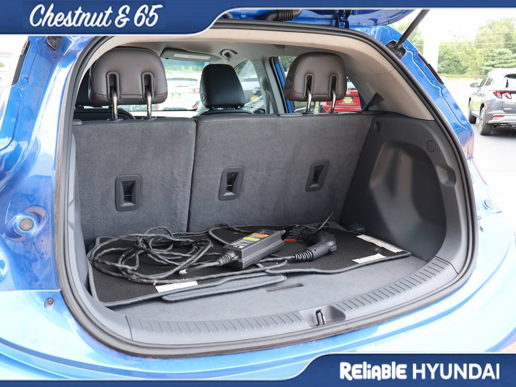 Used 2017 Chevrolet Bolt Premier w/ Driver Confidence II Package FWD image 16