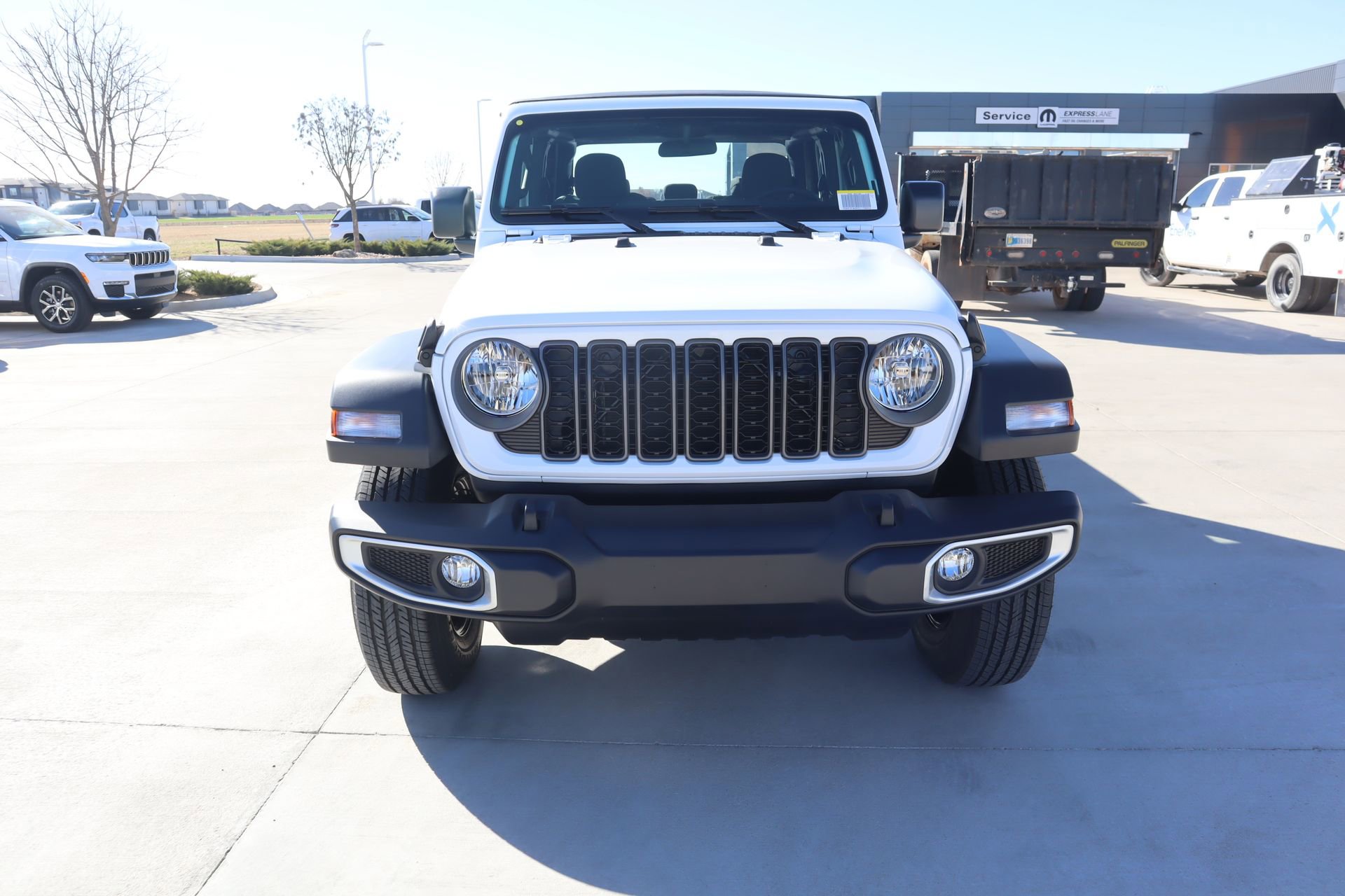 New 2026 Jeep Gladiator Sport image 8