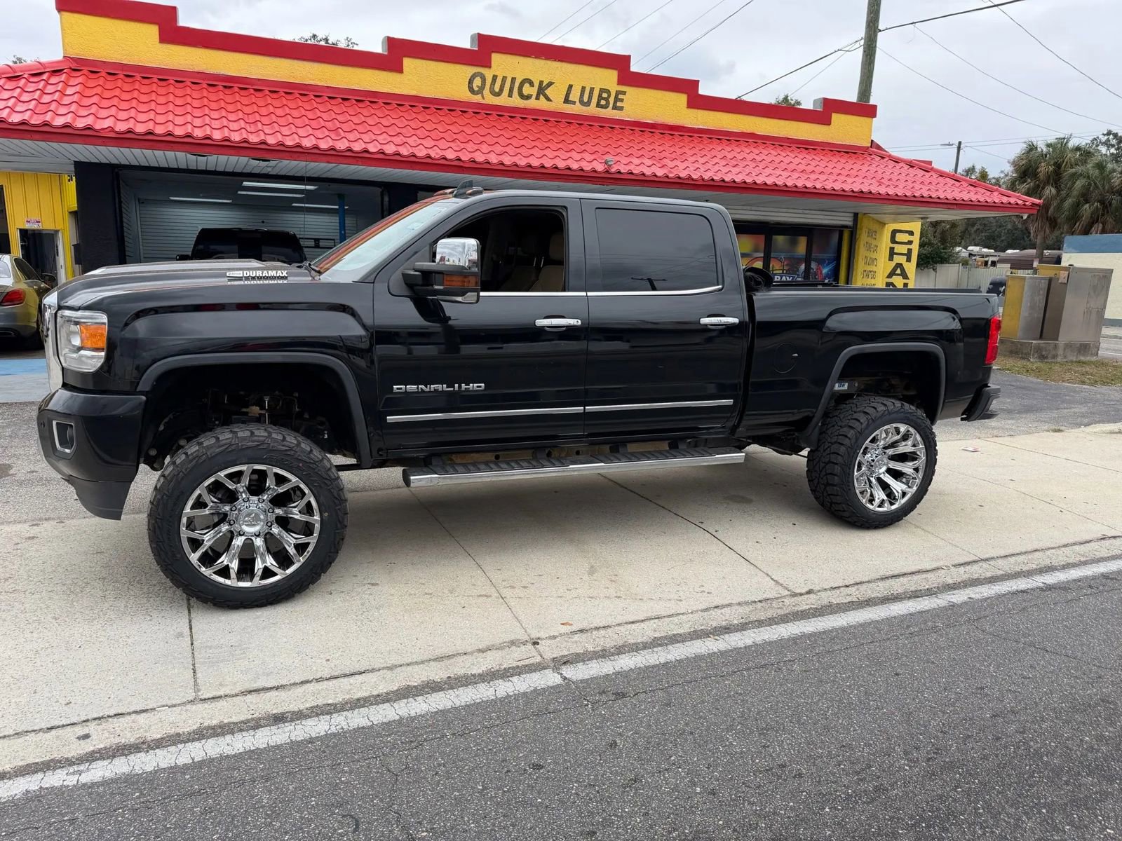 Used 2019 GMC Sierra 2500 Denali w/ Duramax Plus Package image 5