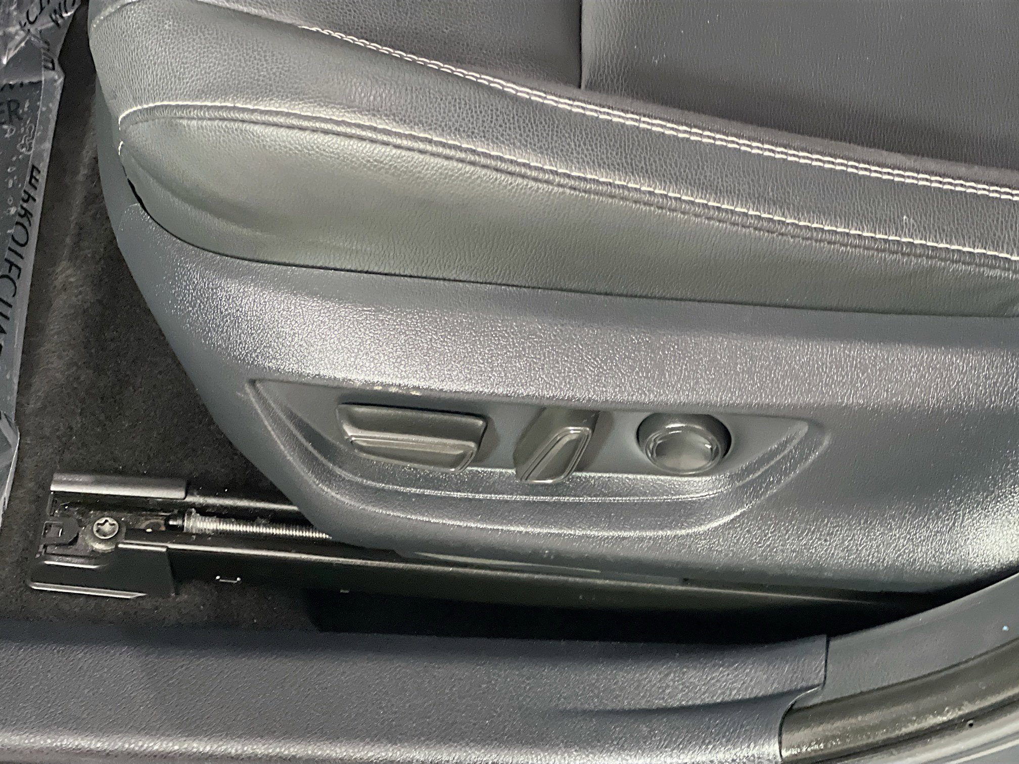 Used 2025 Toyota Camry SE w/ Multimedia Upgrade Package FWD image 16