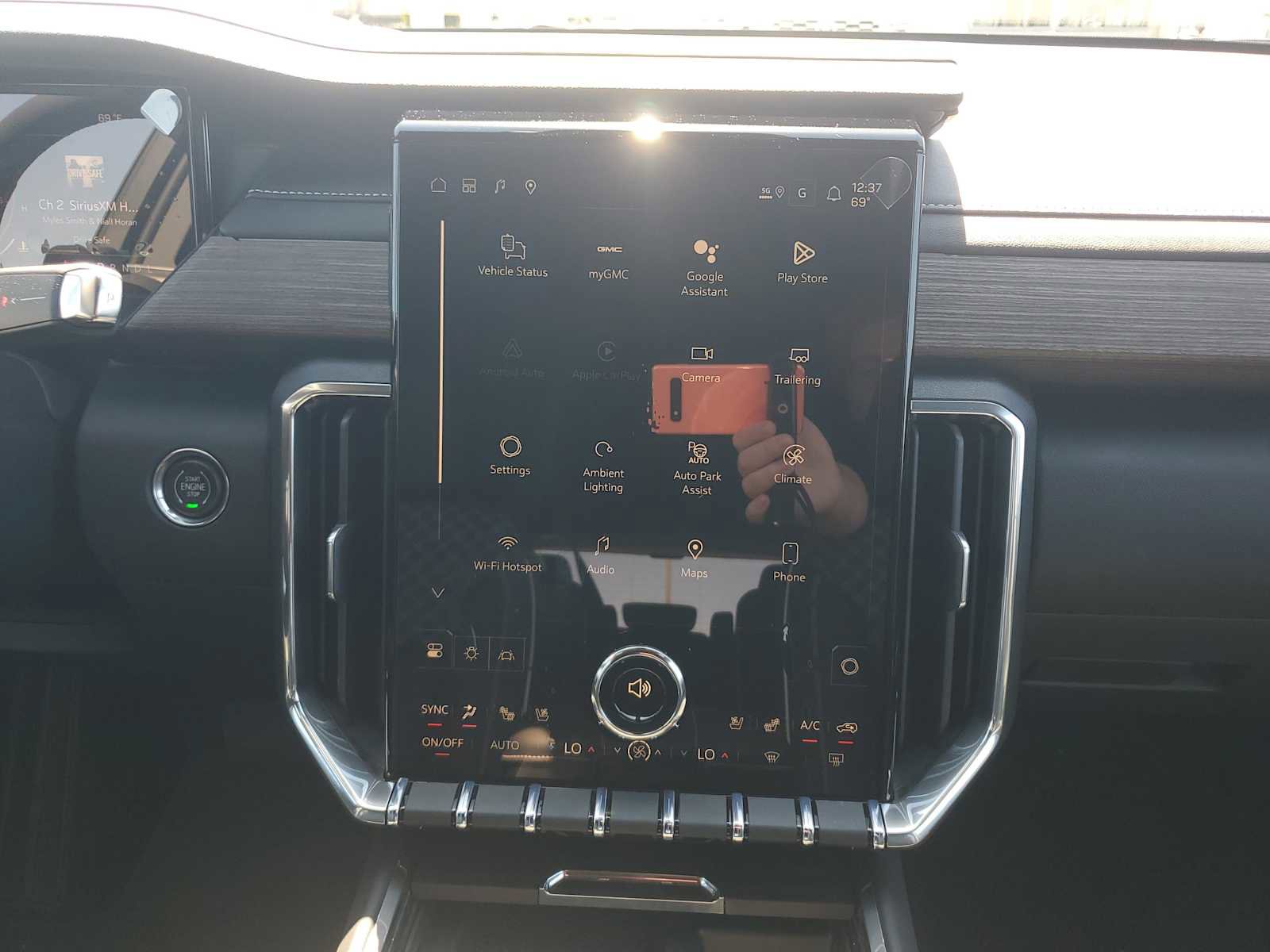 New 2026 GMC Acadia Denali w/ Super Cruise Package FWD image 12