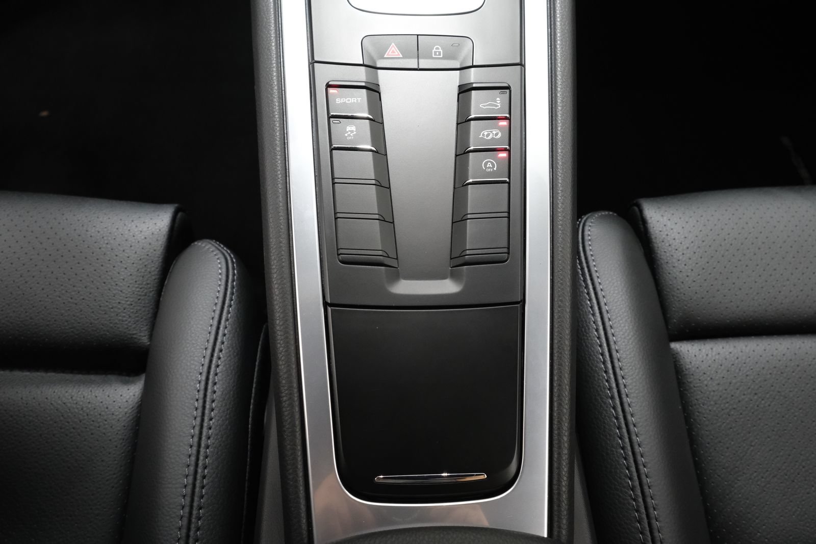 Used 2021 Porsche 718 Cayman RWD image 22